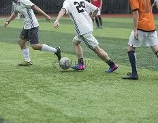 埃泽戴帽逆,袭北伦敦巅,峰对决,万博全站,万博体育全站APP,万博manbetx手机版登录入口,万博ManbetxAPP